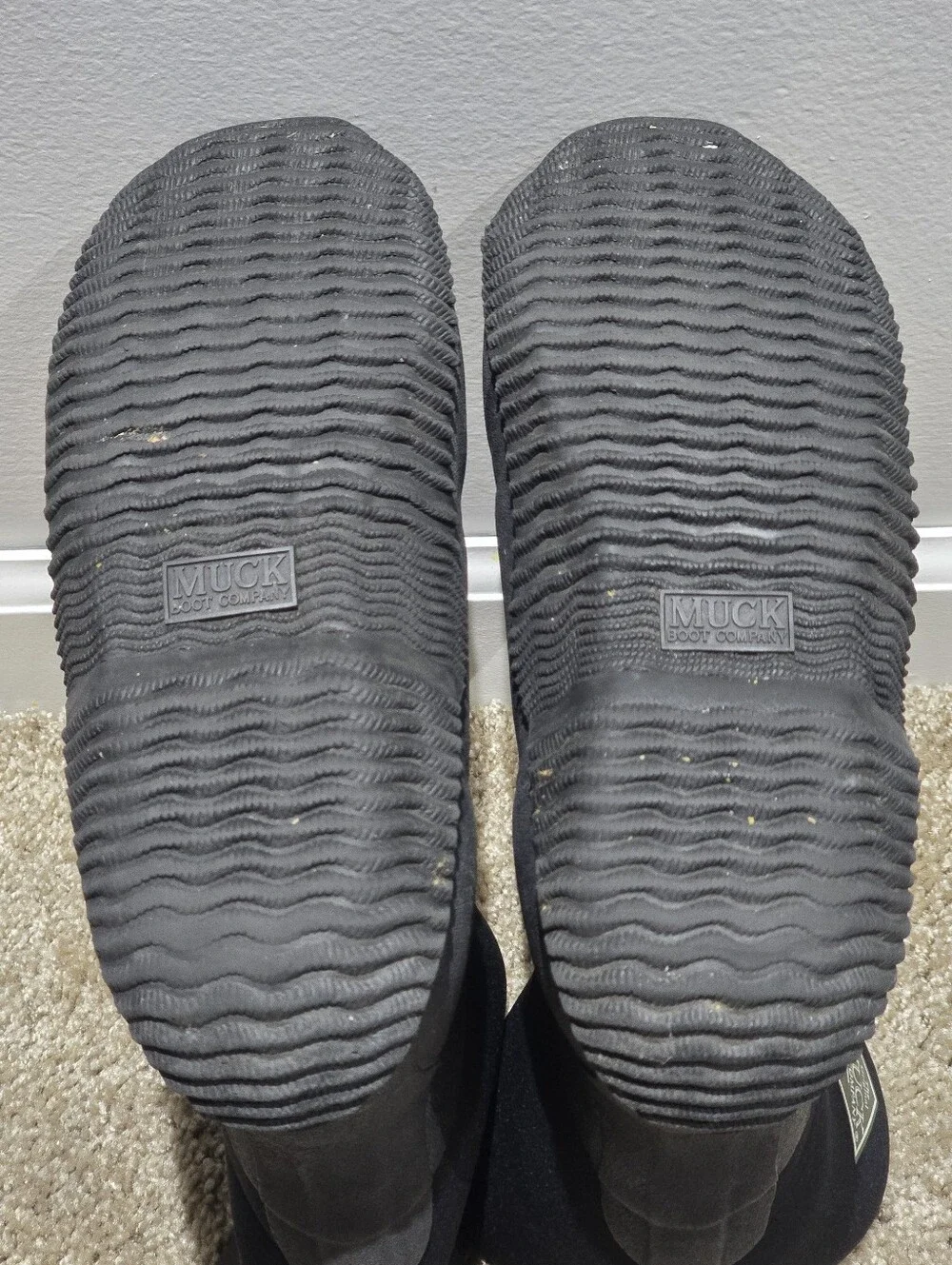 The Muck Boot Company Kids Size 5 Black Boots With Inserts